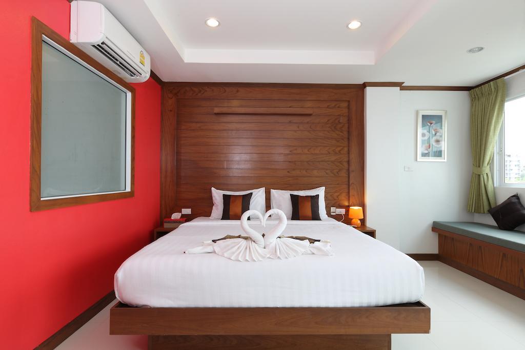A Casa Di Luca Hotel Patong Room photo